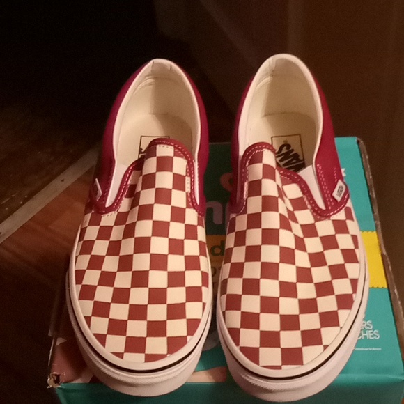 Women Shoes - Picture 3 of 7